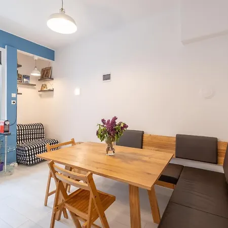 Cute And Cozy 1bd In The City Center