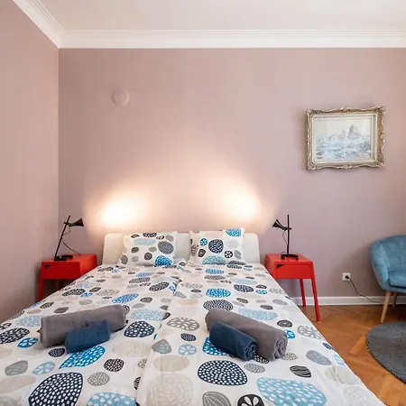 Апартамент Cute And Cozy 1bd In The City Center *